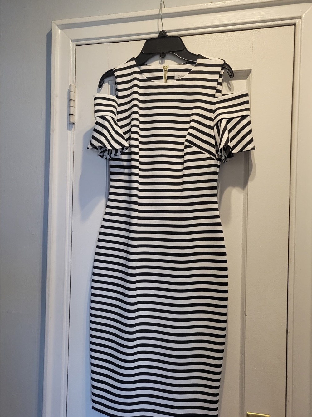 Calvin Klein Striped Cold-Shoulder Midi Dress in Black and White Like New Size 2